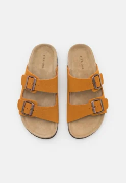 Pier One Leather Unisex - Pantuflas - Cognac -Pier One 0a90b3f5ba3a4e3880ec5567c19f8d23 scaled