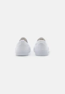 Pier One Unisex - Zapatillas - White 8 Pier One Unisex - Zapatillas - White -Pier One 191f01ab84474fccb0e4b333b7cd7402
