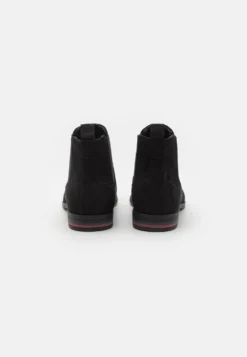 Pier One Unisex - Botines Bajos - Black -Pier One 19a96594a1c64068a99d889806b93076 scaled