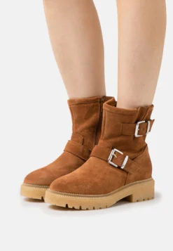 Pier One Leather - Botines Camperos - Cognac