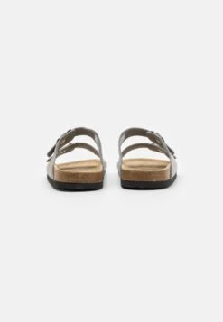 Pier One Leather Unisex - Pantuflas - Grey 8 Pier One Leather Unisex - Pantuflas - Grey -Pier One 5c52920d2cf64005948ca6c907d5c2d5