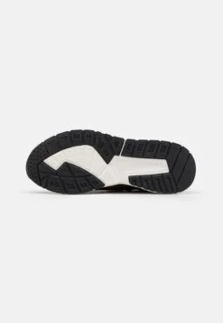 Pier One Unisex - Zapatillas - Black -Pier One 631ed858c07d492fab7852eeec4dc5a9