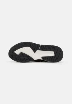 Pier One Unisex - Zapatillas - Black -Pier One 631ed858c07d492fab7852eeec4dc5a9 scaled