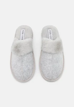 Pier One Pantuflas - Grey 11 Pier One Pantuflas - Grey -Pier One 77943cb3a7e44ef898a6a16791838563 scaled