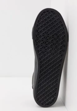 Pier One Unisex - Zapatillas - Black 10 Pier One Unisex - Zapatillas - Black -Pier One 7b7ac53778004b0e95a340576ccb2af9