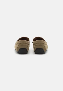 Pier One Unisex - Mocasines - Olive -Pier One 83d1f5a6a06847da9775750cb73a9d57 scaled