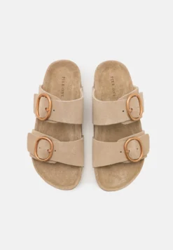 Pier One Leather - Sandalias Planas - Beige -Pier One 9b43ae7f6ea84e8787fe1a5129e1ca00 scaled