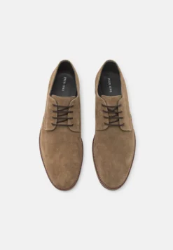 Pier One Leather - Zapatos De Vestir - Taupe -Pier One b3d9c1c957ce4fc186e4d0a3fe8964cd scaled